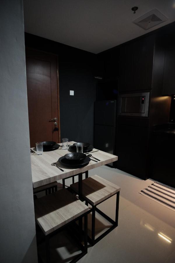 2 Bedrooms - Royal Olive Apartment - Pejaten South Of Jakarta Bagian luar foto